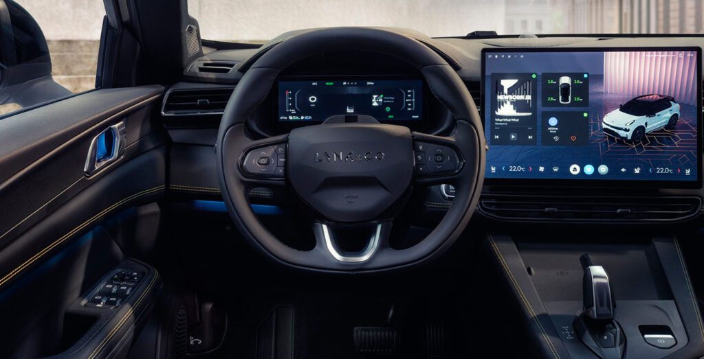 Lynk-Co-01-More-1.5-PHEV-interior-delantera-2.jpg