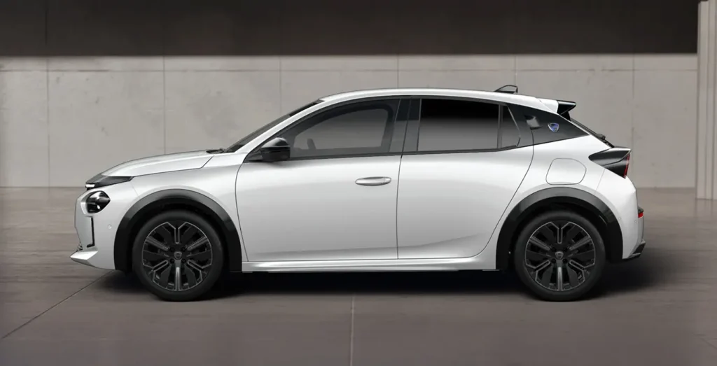 Lancia-Ypsilon-LX-MHEV-Hybrid-73kW-lateral.webp