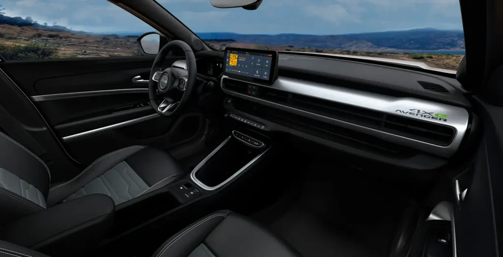 JEEP-AVENGER-EHYBRID-4xE-136CV-AUTOMATICO-interior-delantera-2.webp