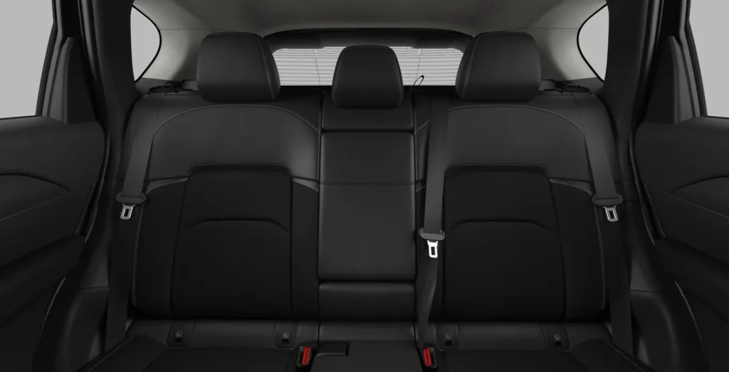 Mazda-CX-5-2.5-Sky-MHEV-141CV-AT-FWD-Exclusive-Line-interior-trasera-2.webp