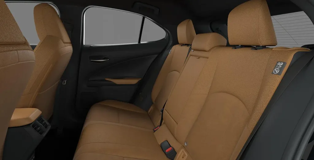 Lexus-UX-300h-Urban-interior-trasera-2.webp