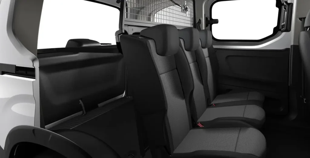 PEUGEOT-RIFTER-ACTIVE-BUSINESS-STANDARD-BHDI-100-MANUAL-interior-trasera-2.webp